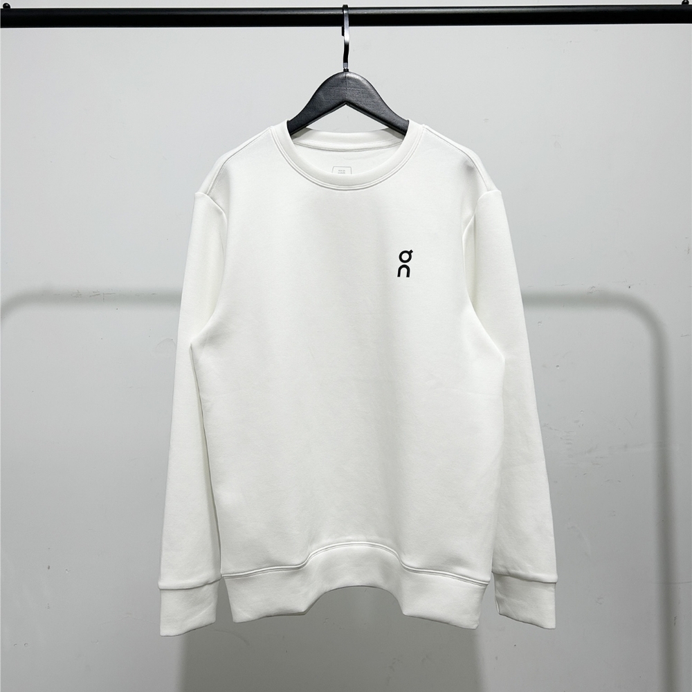 Descente crew neck sweatshirt